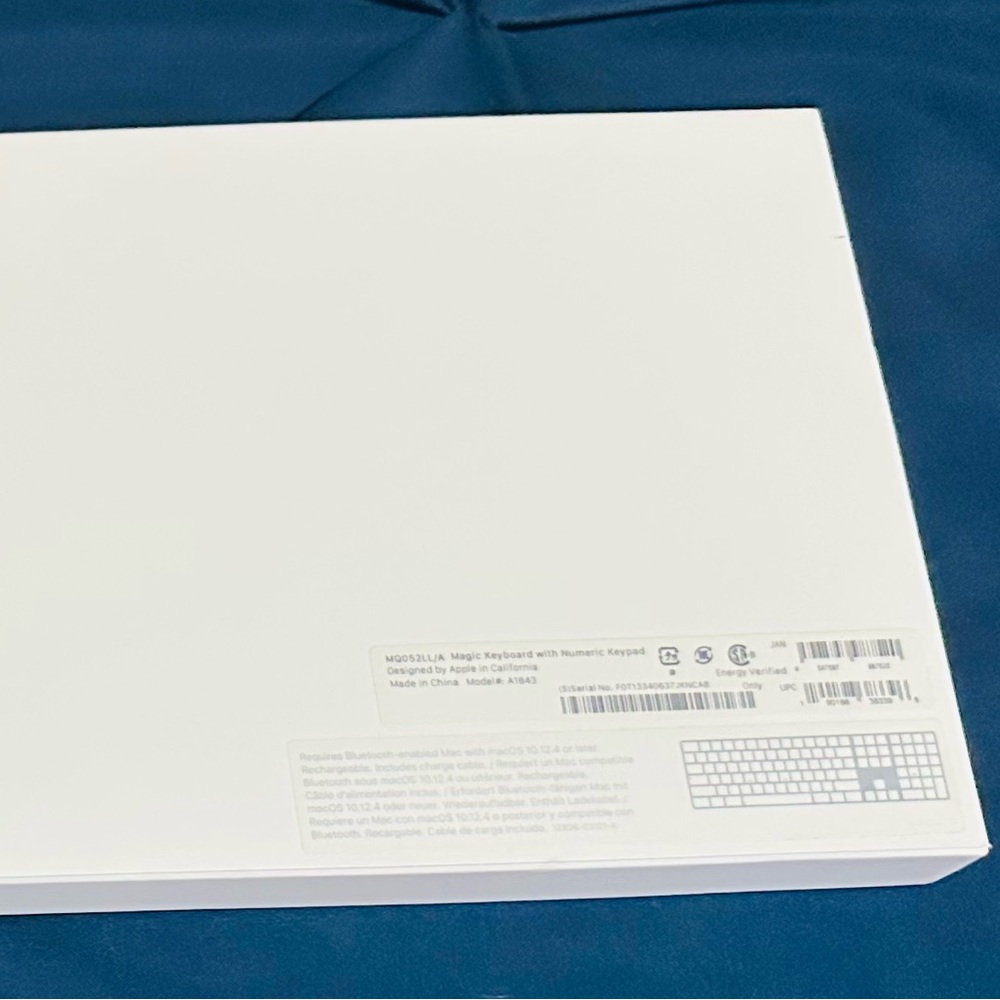 Apple Magic Keyboard - White - Picture 5 of 5